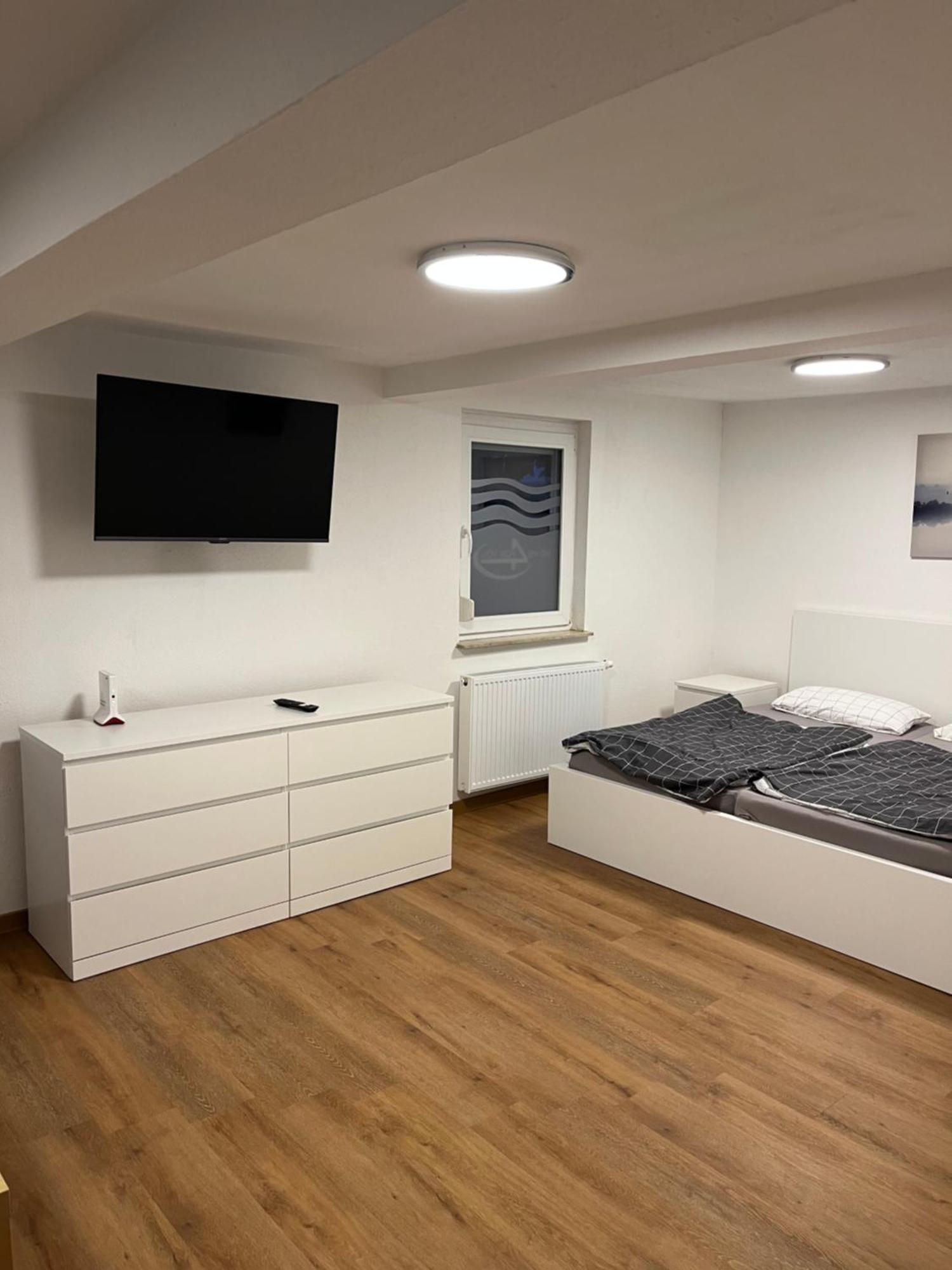 Home-For-You-Ferienwohnung Monteurwohnung Buchen  Esterno foto